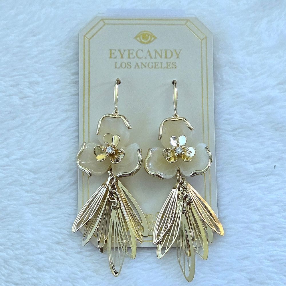 Eye👁 Candy🍭 Los Angeles🏙 Wildflower🌼 And Dragonfly Wings🪽 Earrings